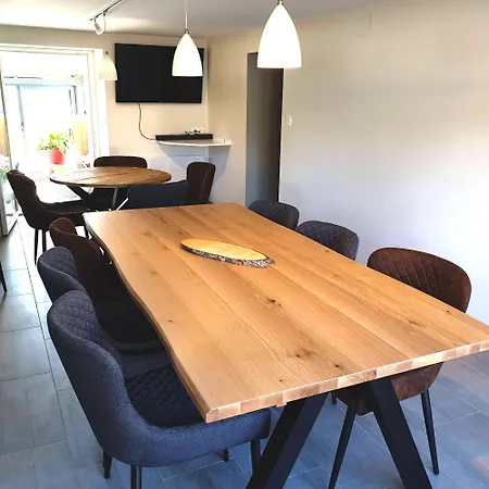 Logis Restaurant Cruzel 2*