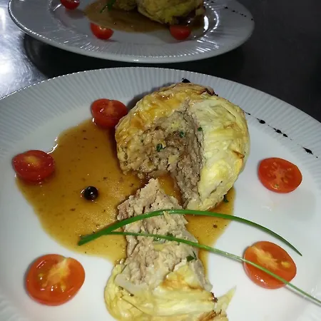 Logis Restaurant Cruzel 2*