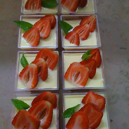 Hotel Logis Restaurant Cruzel 2*