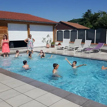 Hotel Logis Hotel Restaurant Cruzel