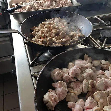 Logis Hotel Restaurant Cruzel Hotel 2*