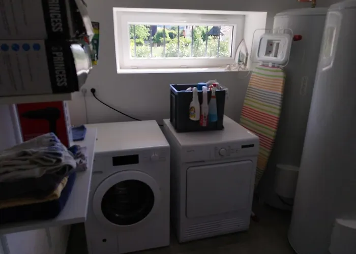 Logis Restaurant Cruzel 茅尔斯