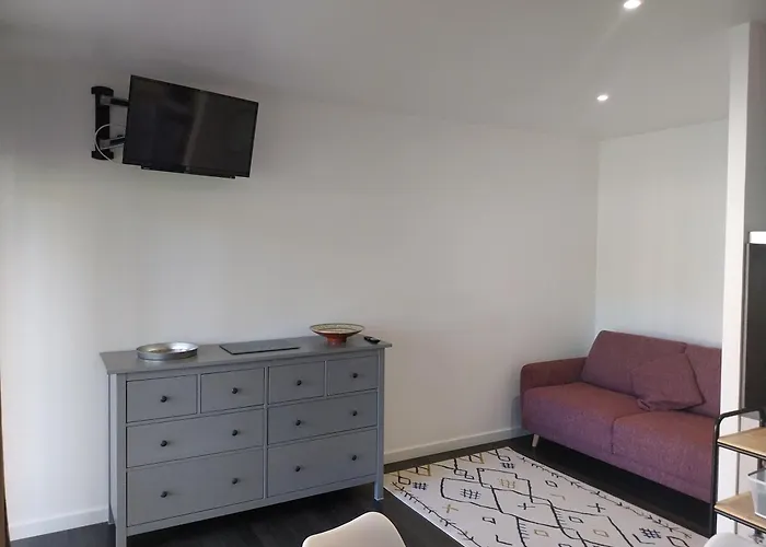 酒店 Logis Restaurant Cruzel 茅尔斯