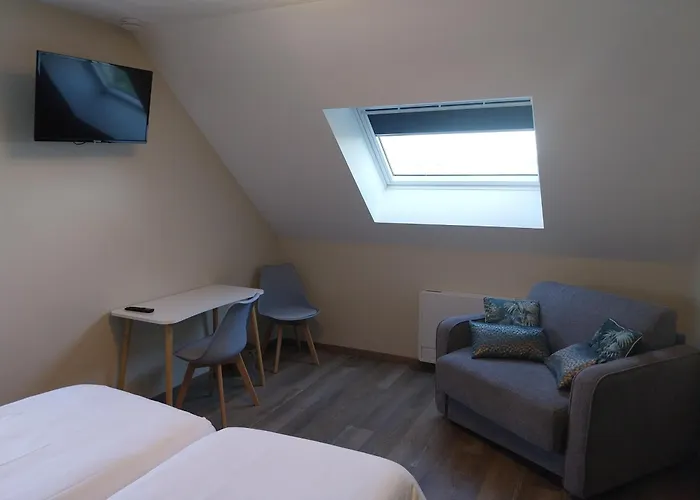 Logis Restaurant Cruzel 2* 茅尔斯